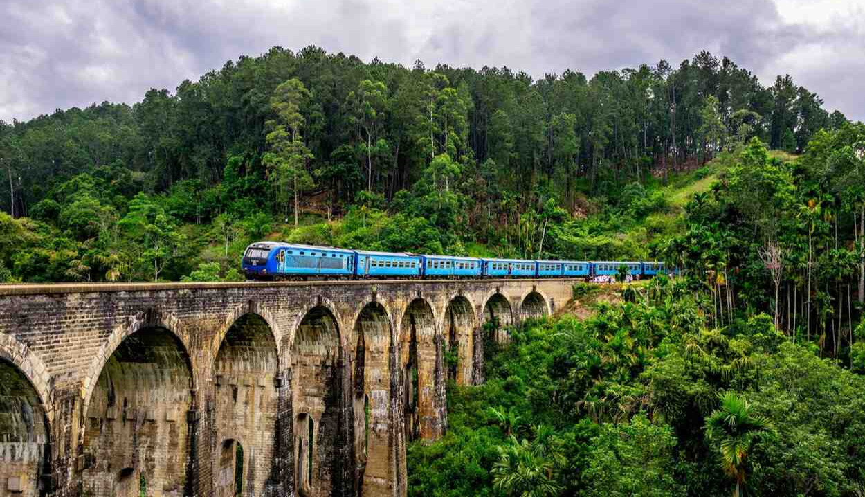 Train ride through Sri Lanka's hill country